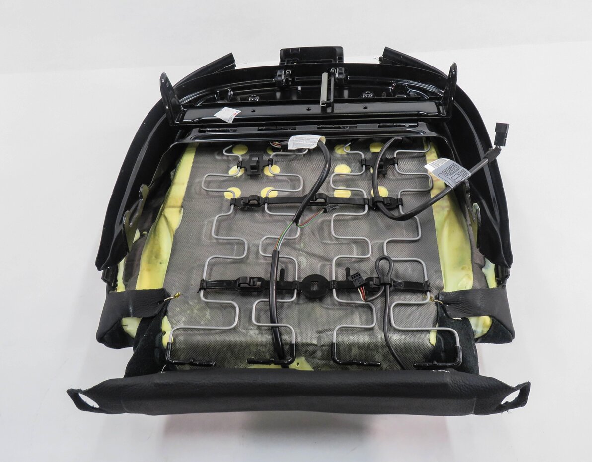 Thumbnail 7: 2006 BMW M6 ///M (E63) PASSENGER LOWER BOTTOM HEATED SPORT SEAT CUSHION (BLACK)