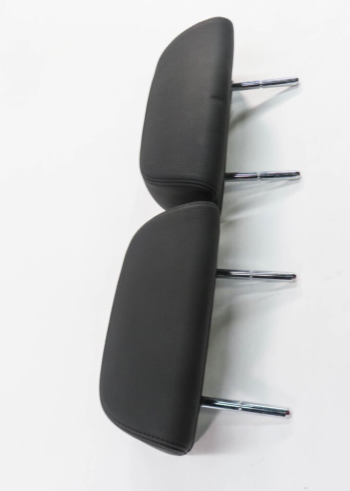 Thumbnail 3: 2006 BMW M6 ///M (E63) REAR SEAT - LEFT & RIGHT HEADREST SET-2 (BLACK LEATHER)