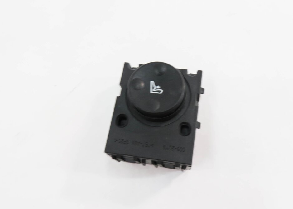 Thumbnail 5: 2006 BMW M6 ///M (E63) RIGHT FRONT PASSENGER SEAT ADJUSTMENT SWITCH