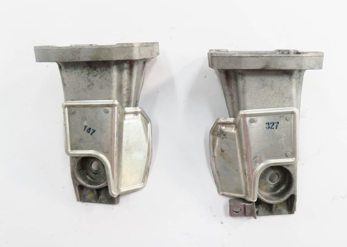 Thumbnail 6: 2006 BMW M6 ///M (E63) 5.0L S85 V10 ENGINE - MOTOR MOUNT BRACKET SET-2