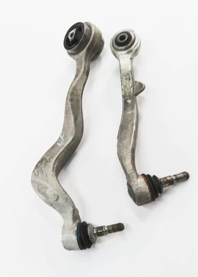Thumbnail 3: 2006 BMW M6 ///M (E63) LEFT FRONT DRIVER LOWER CONTROL ARM SET-2
