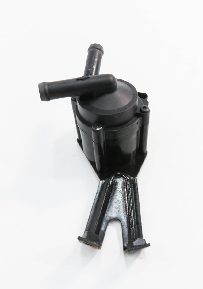 Thumbnail 5: 2011 BMW 750i (F01) 4.4L N63 TWIN TURBO ENGINE - AUX AUXILIARY WATER PUMP