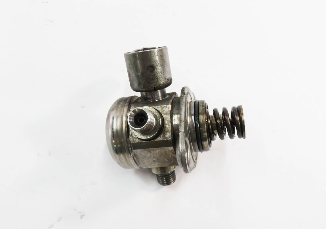 Thumbnail 6: 08-14 BMW 550i 650i 750i X5 X6 (F01 F10 E70 E71 E72) 4.4L - MECHANICAL FUEL PUMP