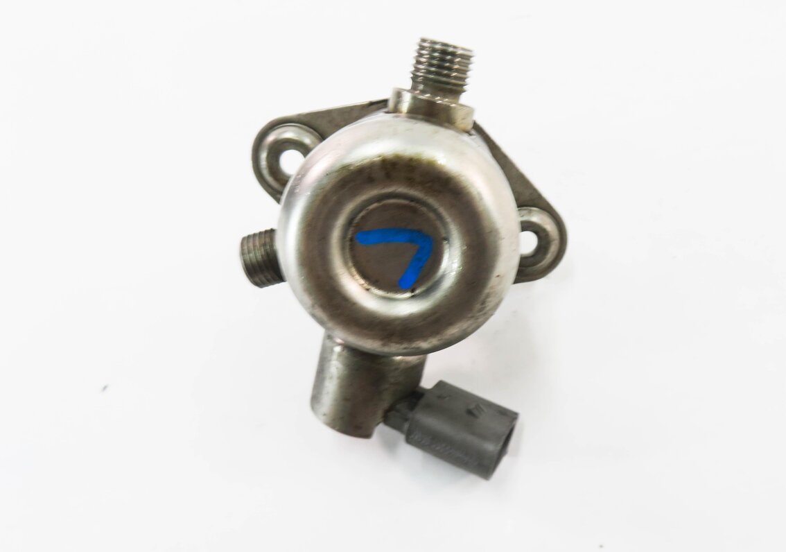Thumbnail 8: 08-14 BMW 550i 650i 750i X5 X6 (F01 F10 E70 E71 E72) 4.4L - MECHANICAL FUEL PUMP