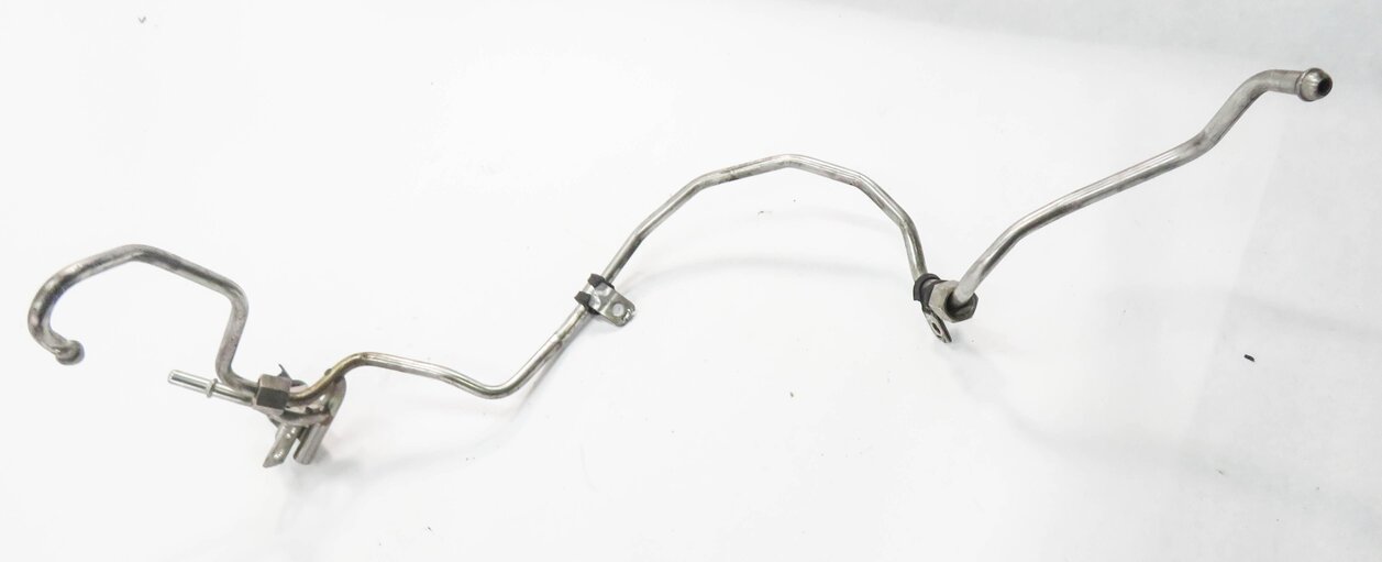 Thumbnail 8: 2011 BMW 750i (F01) 4.4L N63 TWIN TURBO ENGINE - LEFT & RIGHT FUEL RAIL SET-2
