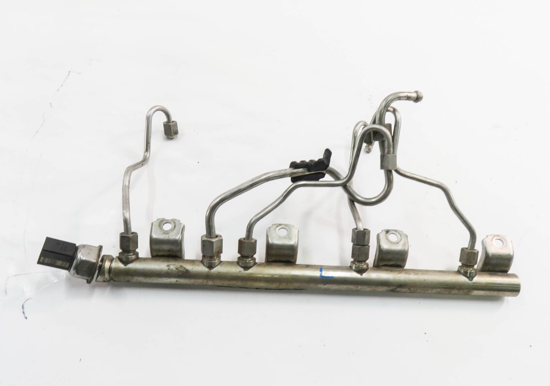 Thumbnail 9: 2011 BMW 750i (F01) 4.4L N63 TWIN TURBO ENGINE - LEFT & RIGHT FUEL RAIL SET-2