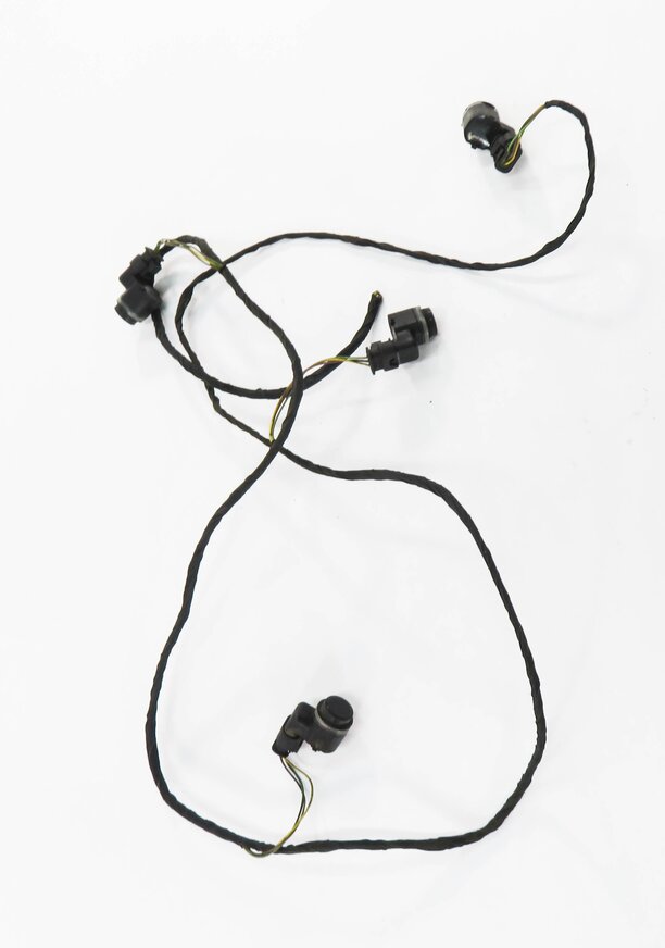 Thumbnail 3: 2011 BMW 750i (F01) REAR PDC PARK DISTANCE SENSOR SET w/ HARNESS (BLACK 475)