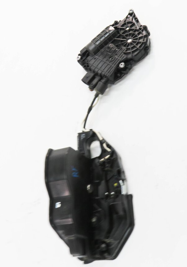 Thumbnail 3: 09-16 BMW 535i 550i 740i 750i 760i (F01 F10) RIGHT FRONT DOOR LATCH (SOFT CLOSE)