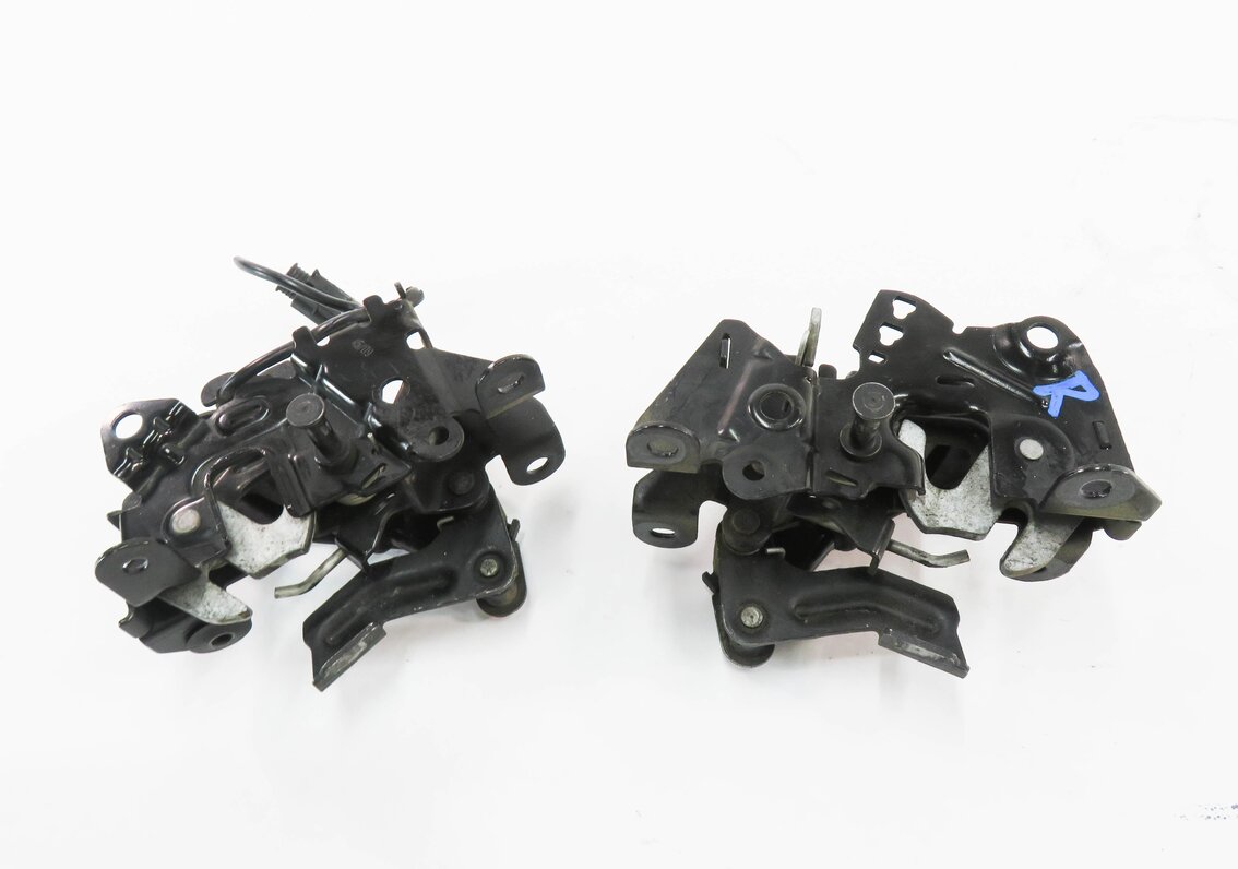 2011 BMW 750i (F01) FRONT LEFT & RIGHT LOWER HOOD LOCK LATCH SET-2