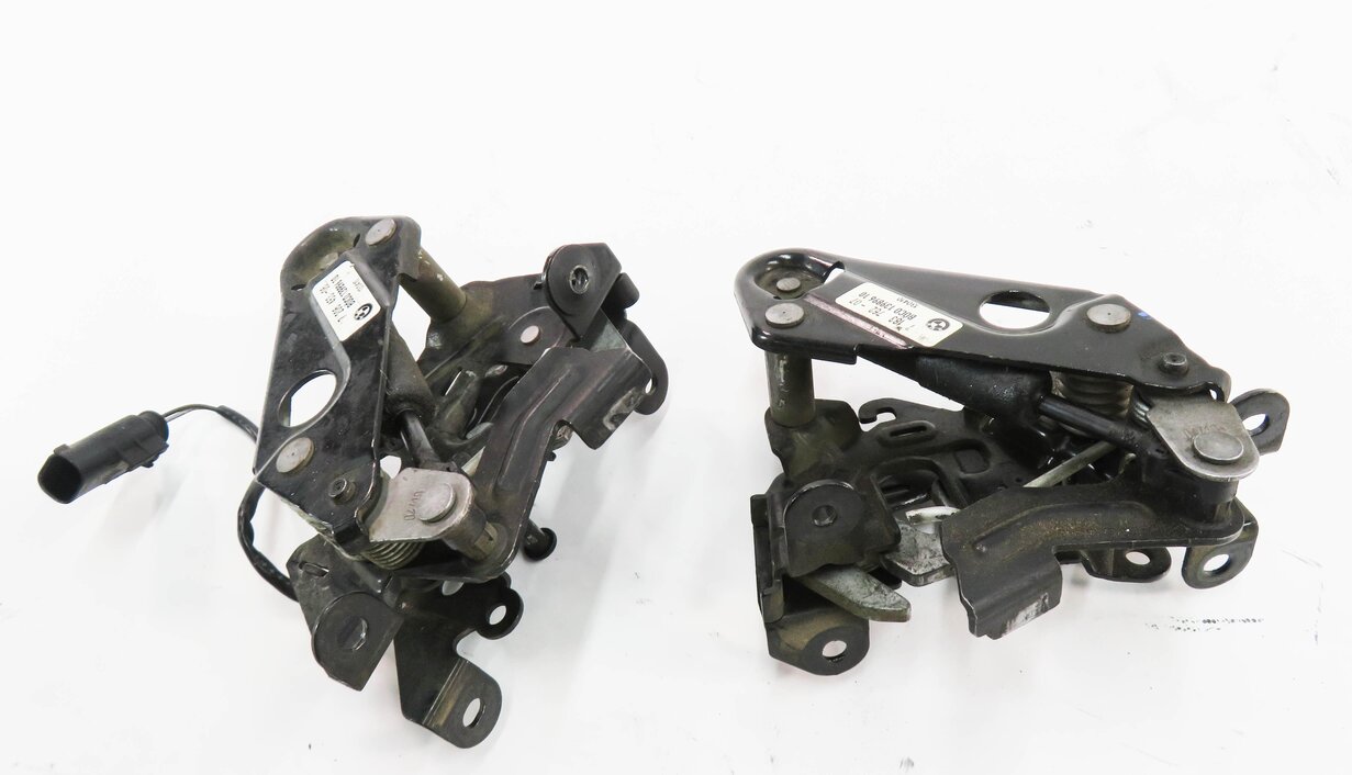 Thumbnail 5: 2011 BMW 750i (F01) FRONT LEFT & RIGHT LOWER HOOD LOCK LATCH SET-2