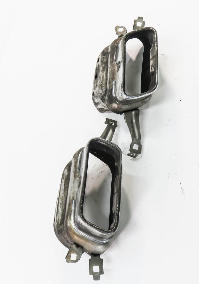 Thumbnail 4: 2011 BMW 750i (F01 F02) EXHAUST TIP SET-2