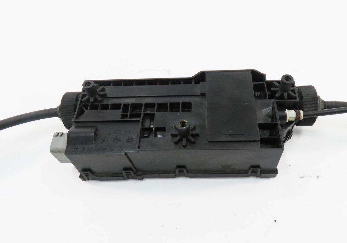Thumbnail 6: 2011 BMW 750i (F01) EMERGENCY PARKING BRAKE ACTUATOR MOTOR w/ CABLES