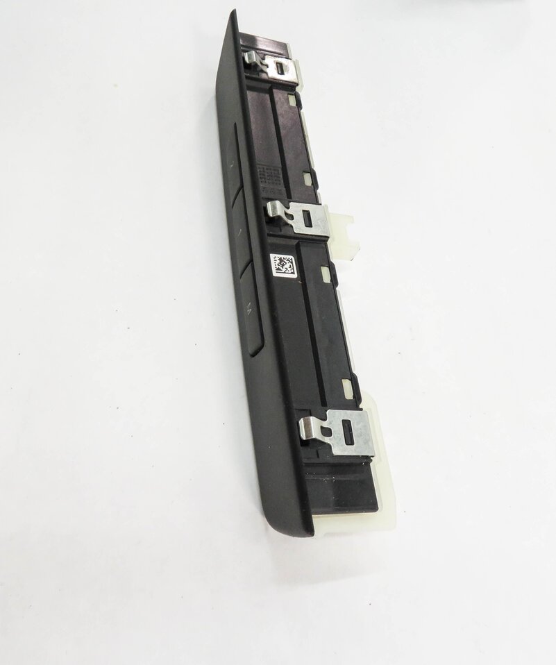 Thumbnail 8: 2011 BMW 750i (F01) RIGHT FRONT PASSENGER SEAT ADJUSTMENT SWITCH BUTTON (MEMORY)
