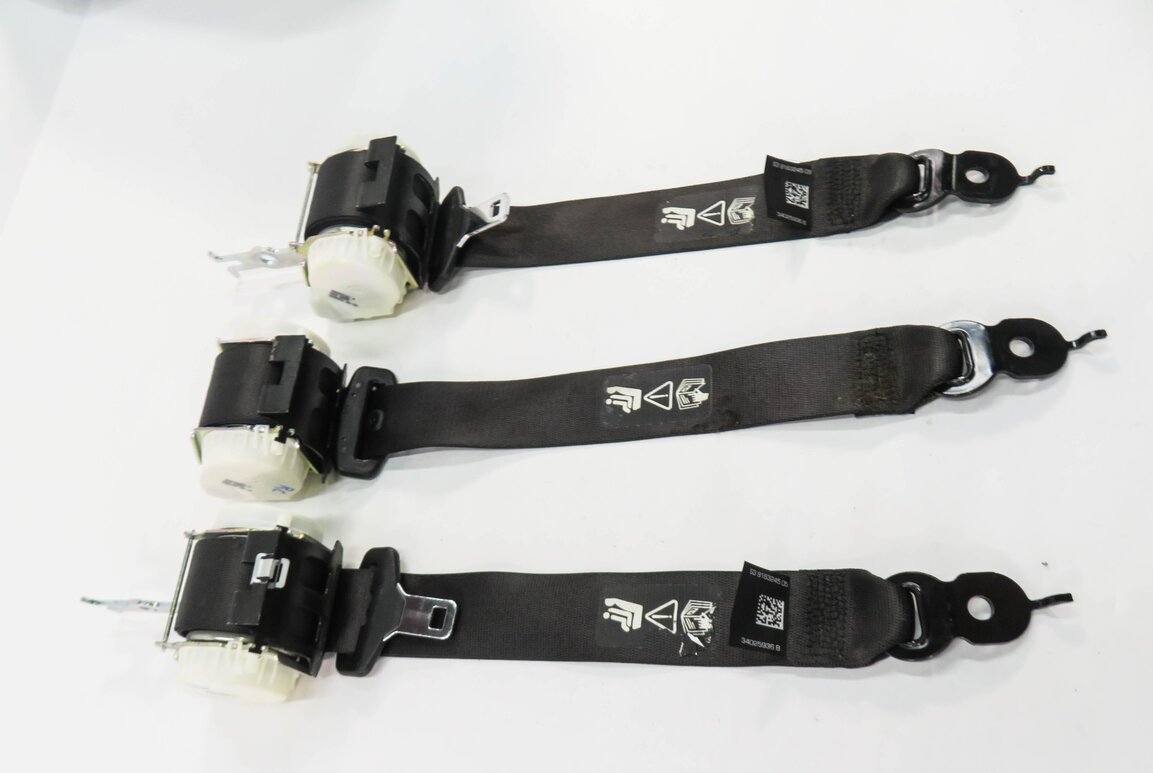 Thumbnail 4: 2011 BMW 750i (F01) REAR SEAT SEATBELT RETRACTOR SET-3 (BLACK)