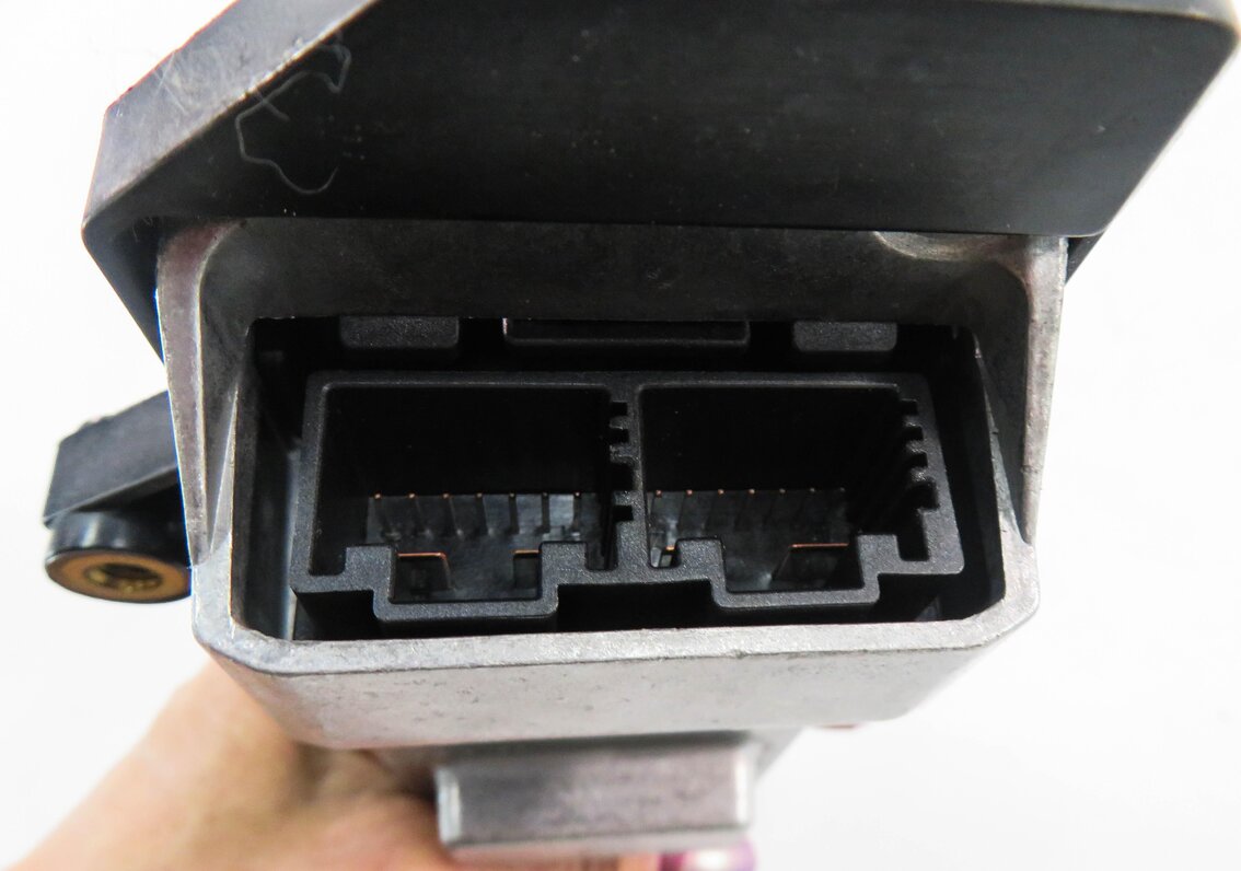 Thumbnail 7: 2009-2012 BMW 740i 750i 760i B7 (F01 F02) RIGHT FRONT PASSENGER SEATBELT MODULE