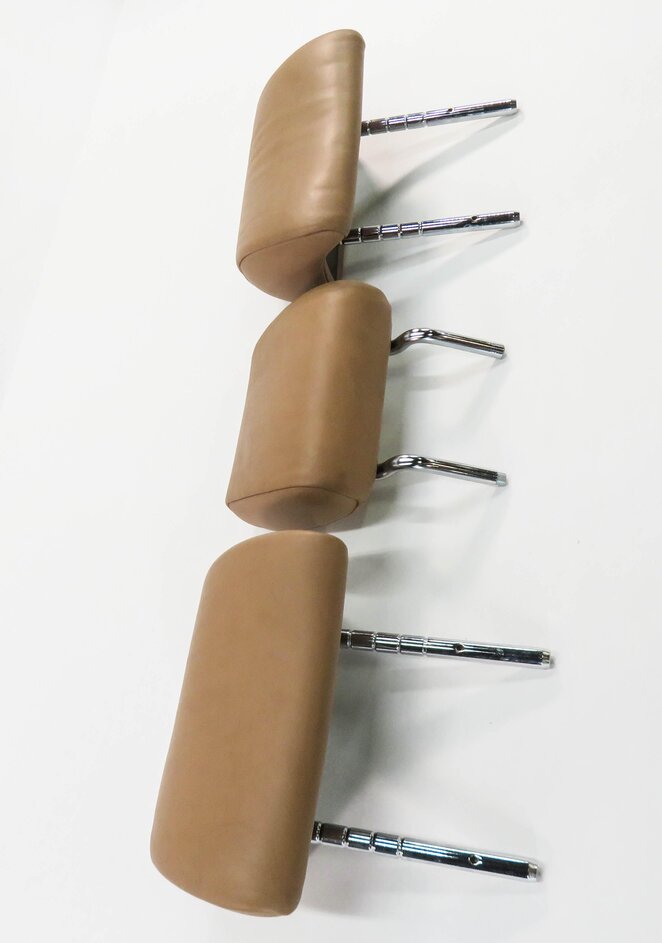 Thumbnail 3: 2011 BMW 750i (F01) REAR SEAT HEADREST SET-3 (BROWN LEATHER NAD5)