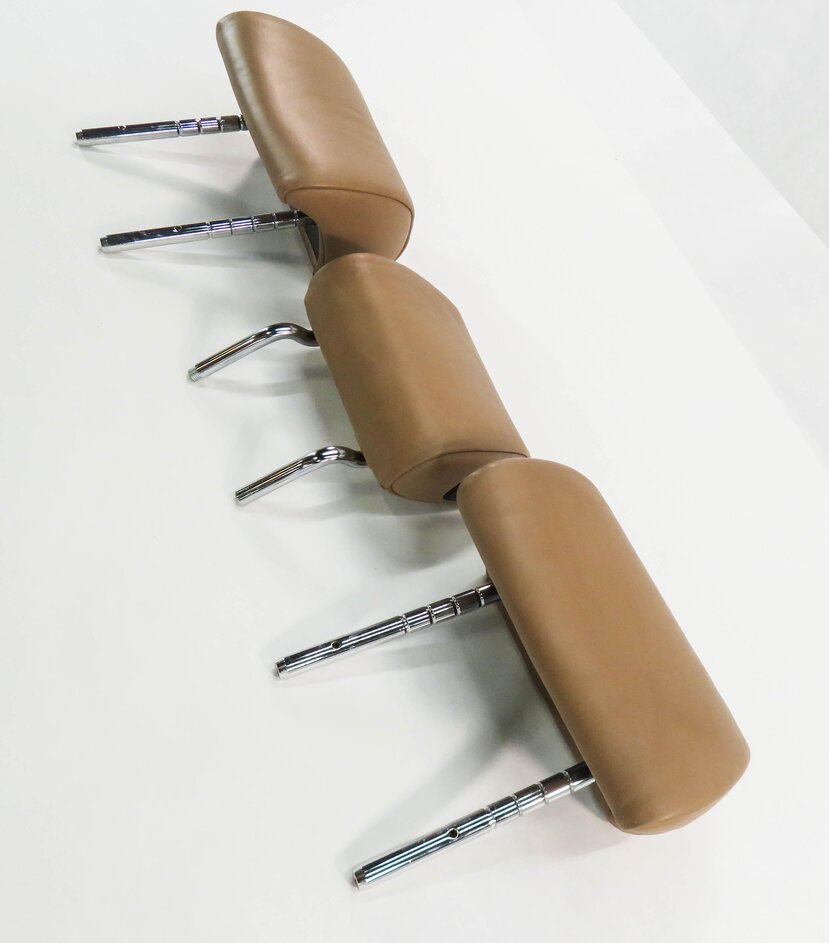 Thumbnail 4: 2011 BMW 750i (F01) REAR SEAT HEADREST SET-3 (BROWN LEATHER NAD5)