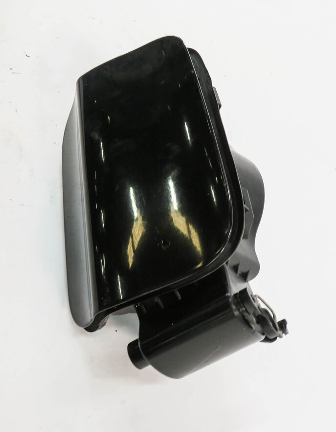 Thumbnail 4: 09-15 BMW 740Li 750Li 760Li B7 LWB (F02) FUEL TANK DOOR w/ HOUSING (BLACK 475)