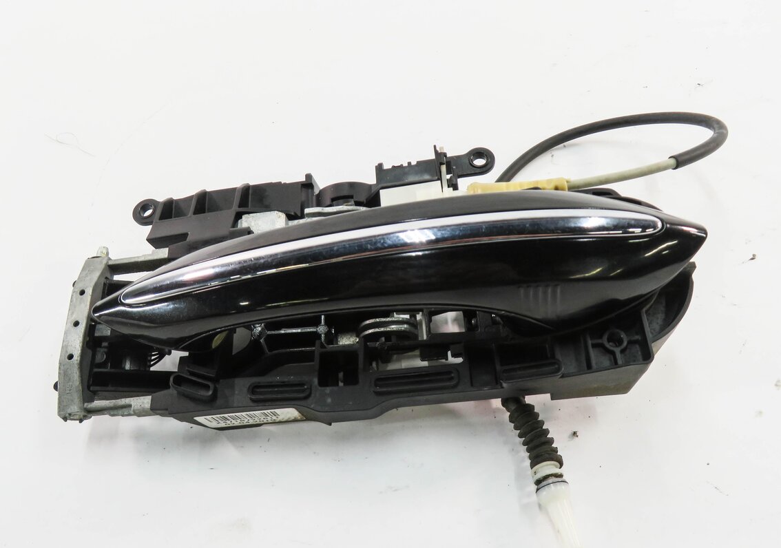 Thumbnail 9: 09-18 BMW 528i 535i 550i 740i 750i 760i RIGHT FRONT COMFORT DOOR HANDLE (BLACK)