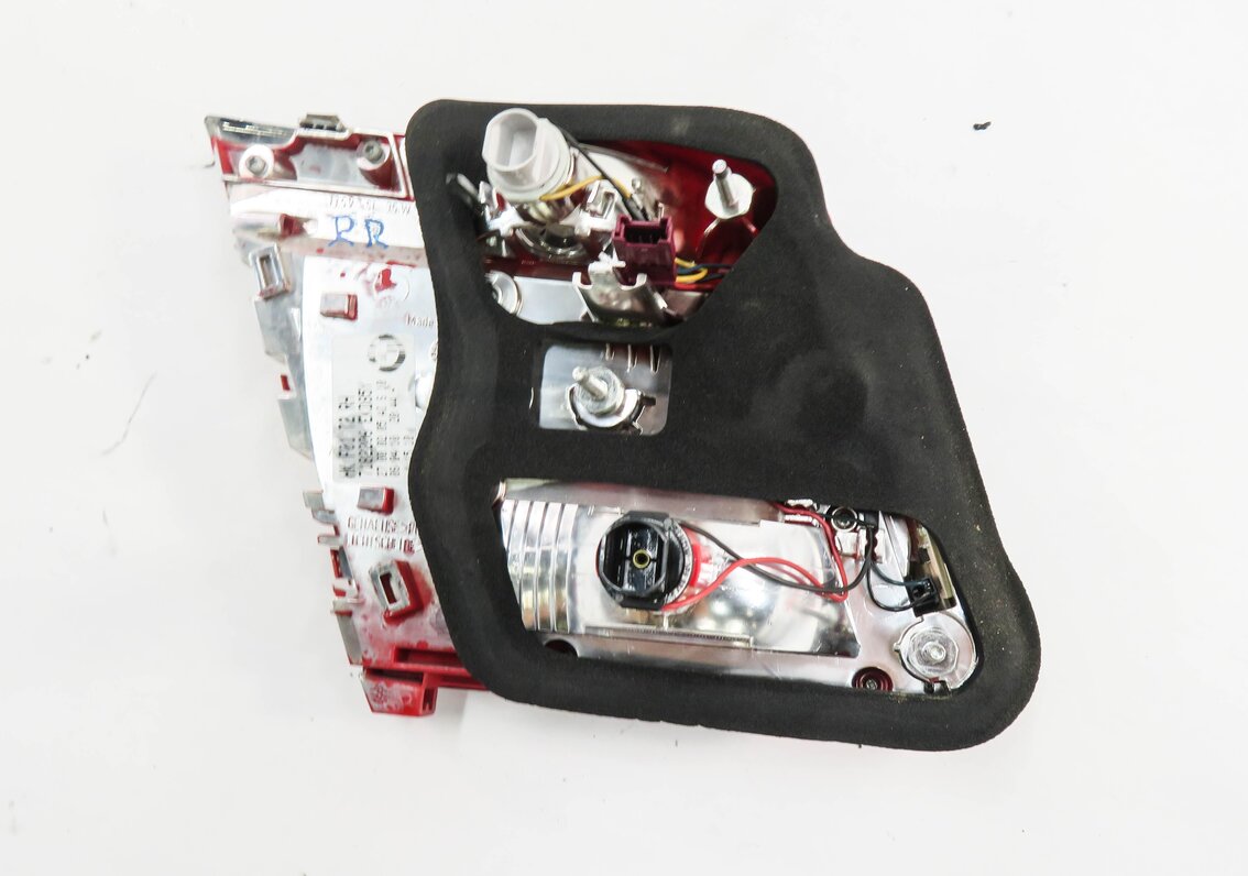 Thumbnail 11: 2009-2012 BMW 740i 750i 760i B7 (F01) RIGHT PASSENGER TRUNK TAILLIGHT LIGHT LAMP