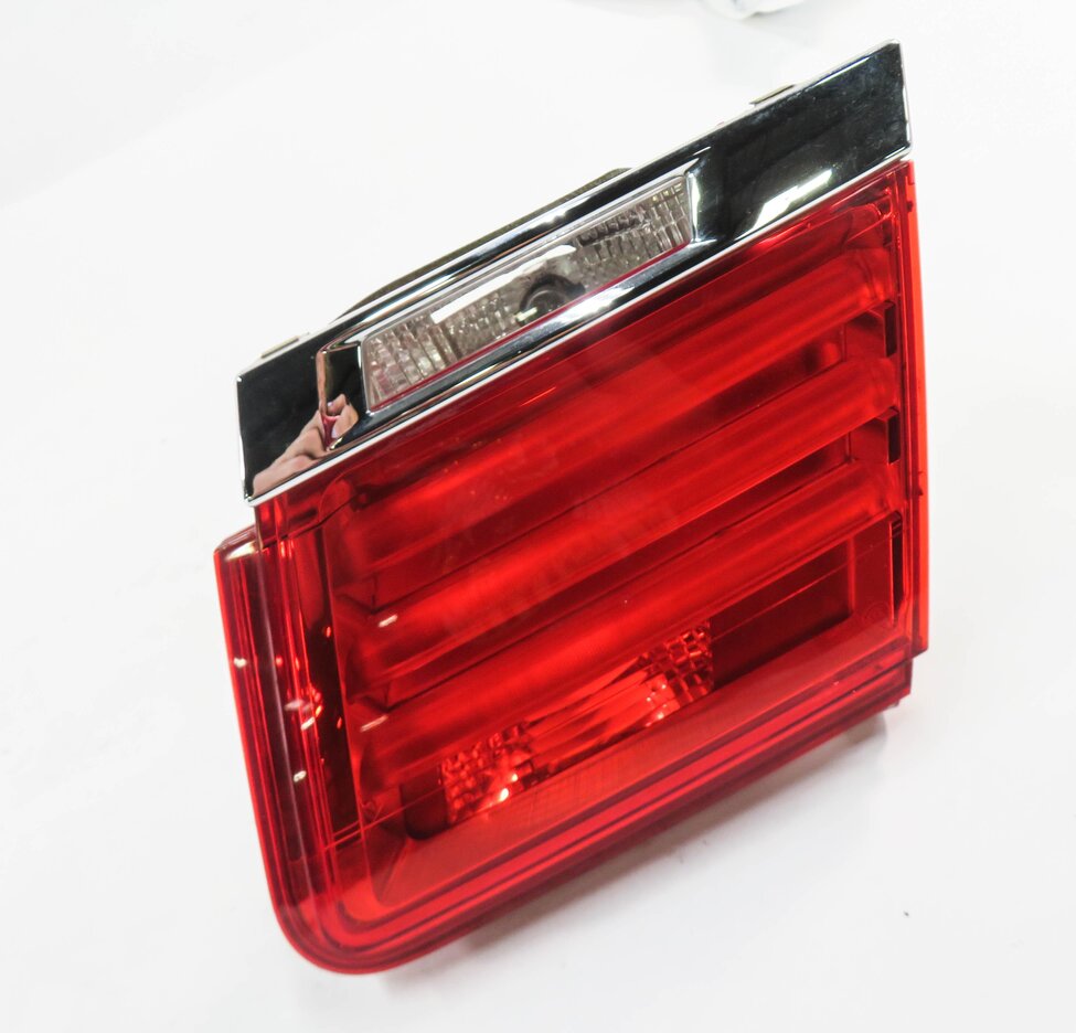 Thumbnail 6: 2009-2012 BMW 740i 750i 760i B7 (F01) RIGHT PASSENGER TRUNK TAILLIGHT LIGHT LAMP