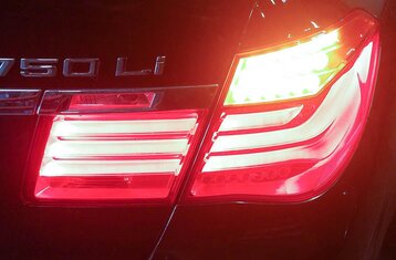 Thumbnail 7: 2009-2012 BMW 740i 750i 760i B7 (F01) RIGHT PASSENGER TRUNK TAILLIGHT LIGHT LAMP