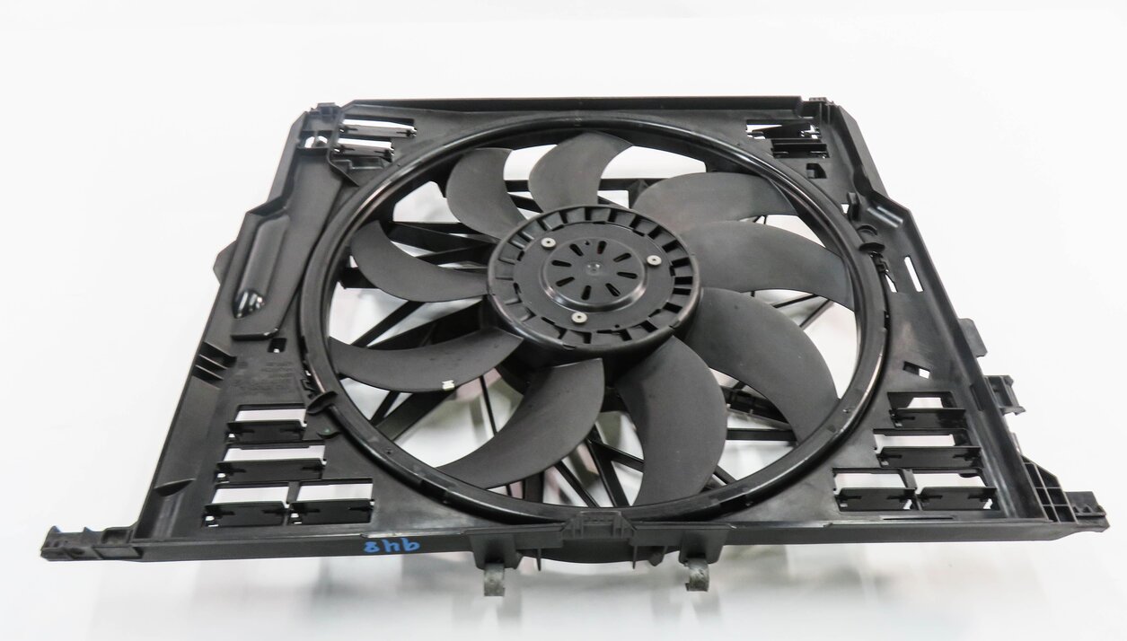 Thumbnail 5: 2010-2018 BMW 550i 550iGT 650i 750i B7 (F01 F06 F10) 850w RADIATOR COOLING FAN