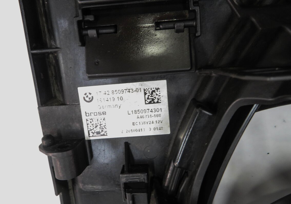 Thumbnail 9: 2010-2018 BMW 550i 550iGT 650i 750i B7 (F01 F06 F10) 850w RADIATOR COOLING FAN