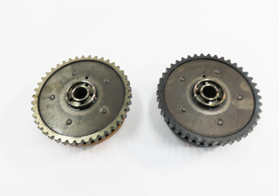 Thumbnail 5: 2011 BMW 750i (F01) 4.4L N63 ENGINE - LEFT INTAKE & EXHAUST TIMING GEAR SET-2