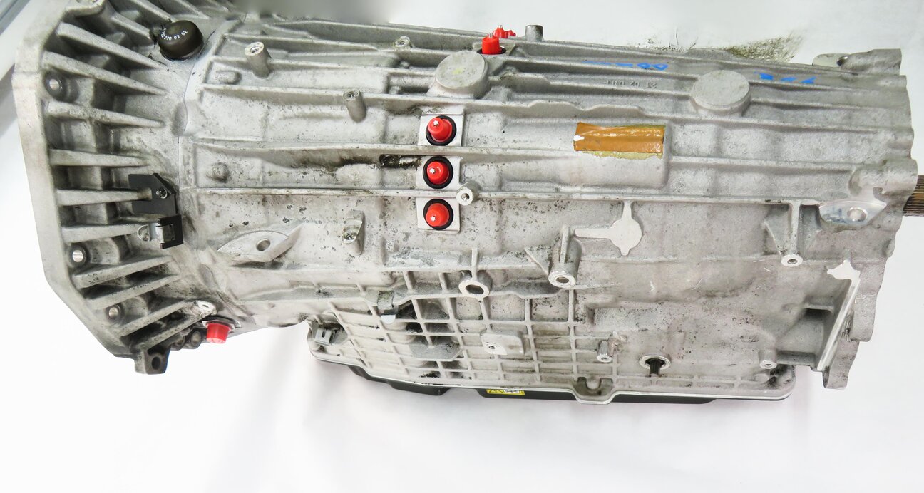 Thumbnail 5: 2010-2011 BMW X6 (E72) ACTIVEHYBRID 4.4L TWIN TURBO TRANSMISSION ASSEMBLY (61k)