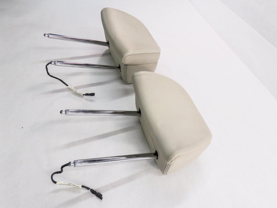 Thumbnail 3: 2010 BMW X6 (E71) FRONT LEFT & RIGHT SEAT HEADREST SET-2 (IVORY LEATHER)