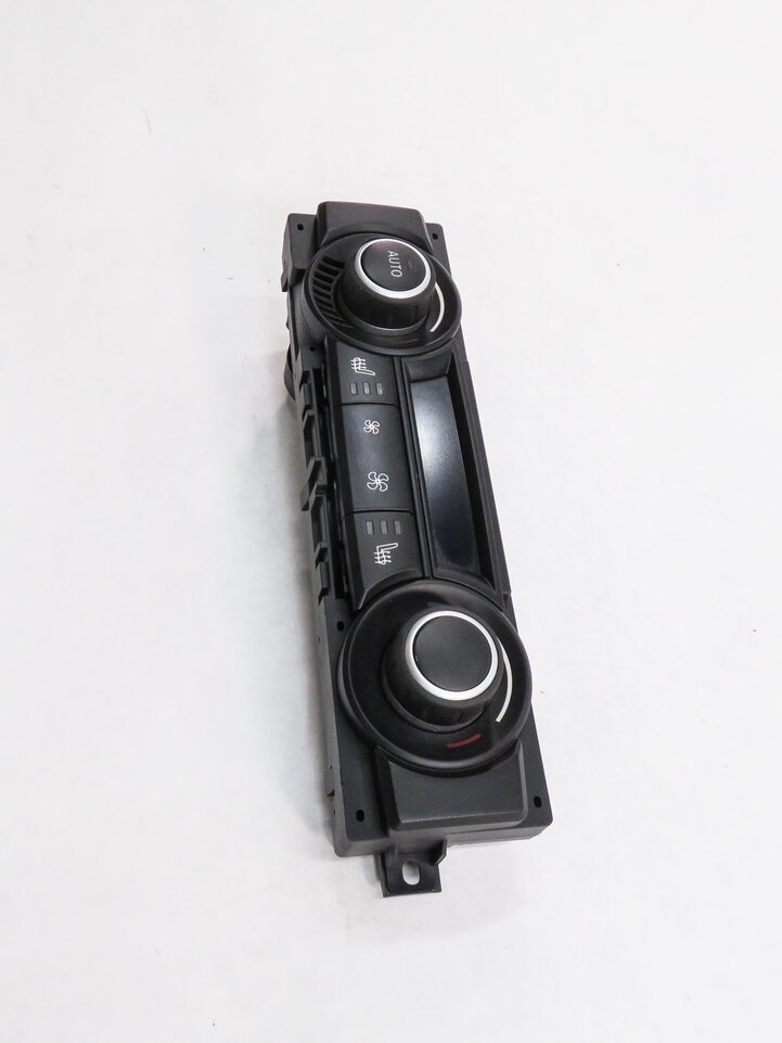 Thumbnail 5: 2010 BMW X5 REAR HEATER A/C SEAT CLIMATE CONTROL PANEL