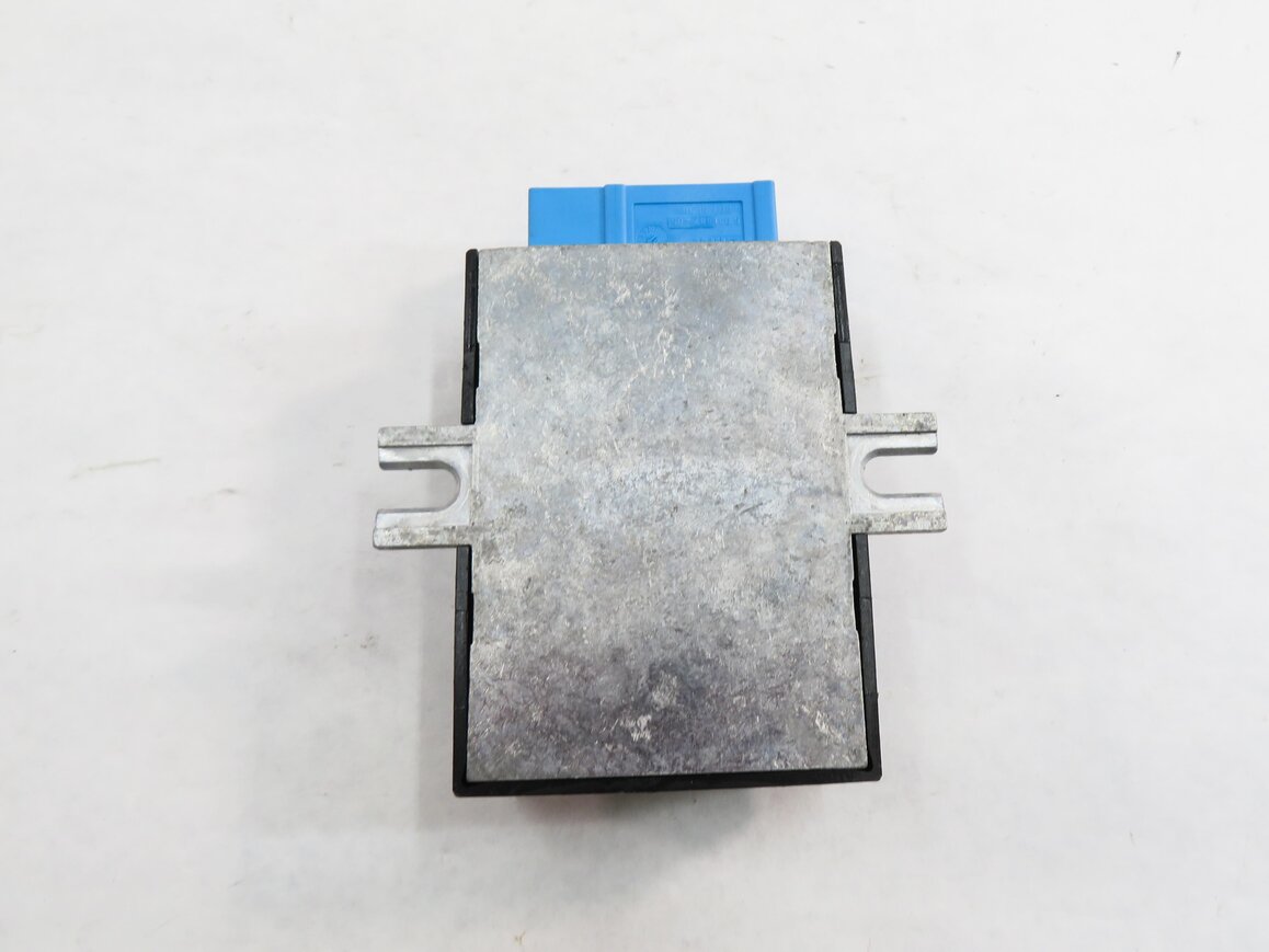 Thumbnail 5: 2010-2011 BMW X6 (E72) HYBRID - FRONT FUEL PUMP CONTROL MODULE