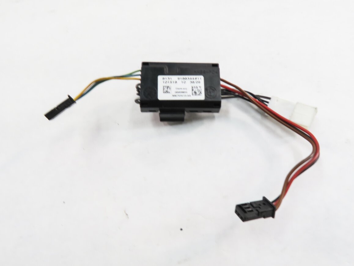 Thumbnail 2: 2010 BMW X6 (E71) HEATED STEERING WHEEL CONTROL MODULE