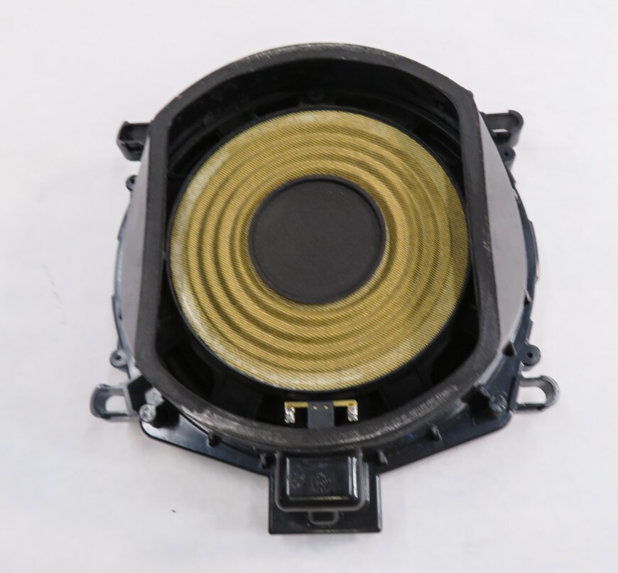 Thumbnail 5: 2010 BMW X6 (E72) HYBRID - LEFT FRONT DRIVER SUB SUBWOOFER SPEAKER