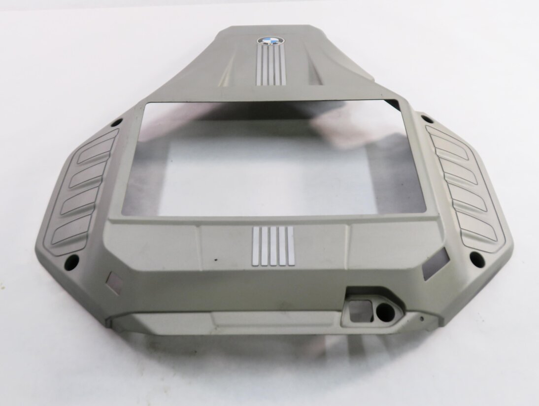 Thumbnail 5: 2010 BMW X6 (E72) HYBRID - 4.4L N63 TWIN TURBO ENGINE COVER TRIM
