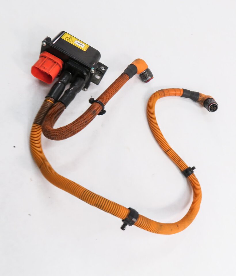 Thumbnail 3: 2010 BMW X6 (E72) HYBRID - POWER DISTRIBUTION BOX w/ HIGH VOLTAGE CABLE