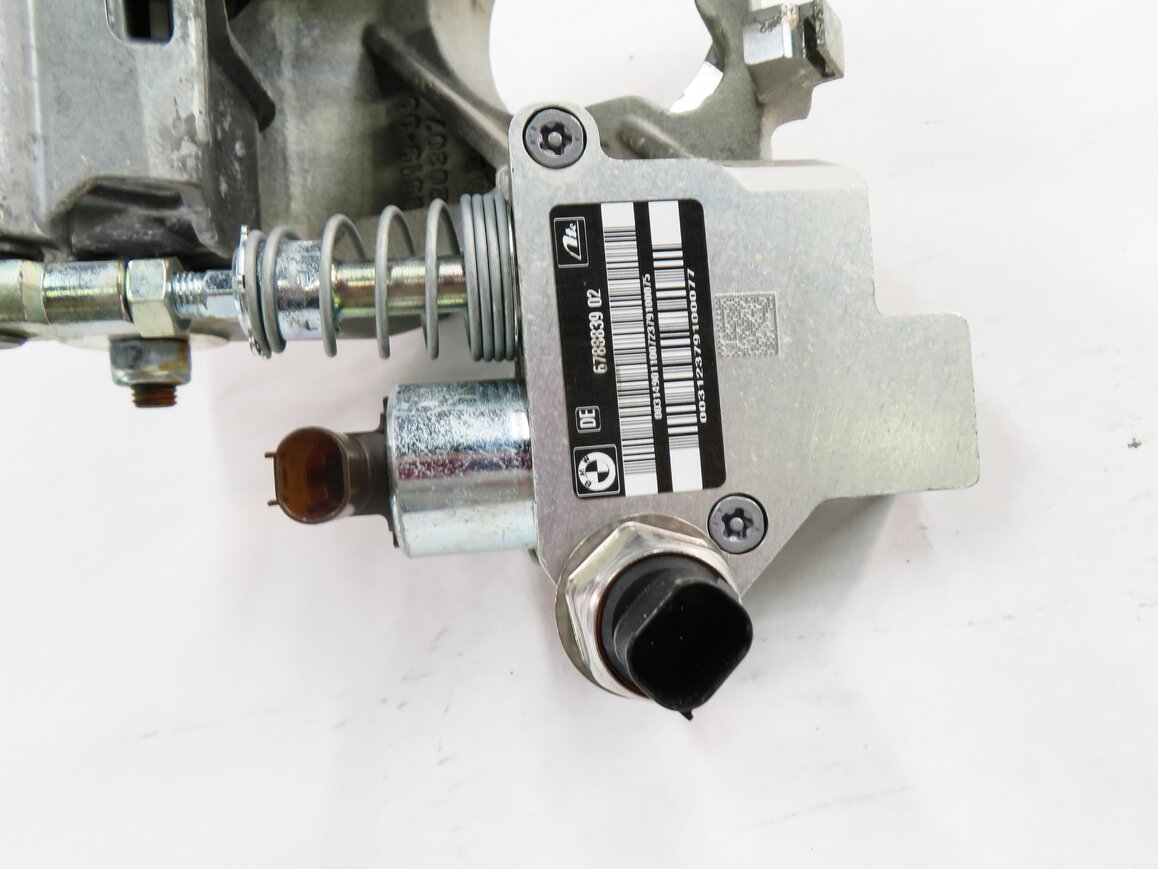 Thumbnail 7: 2010 BMW X6 (E72) HYBRID - BRAKE PEDAL ASSEMBLY