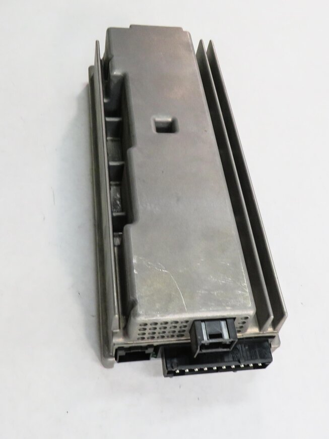 Thumbnail 4: 2010 BMW X6 (E71) RADIO STEREO TOP HiFi AUDIO AMP AMPLIFIER