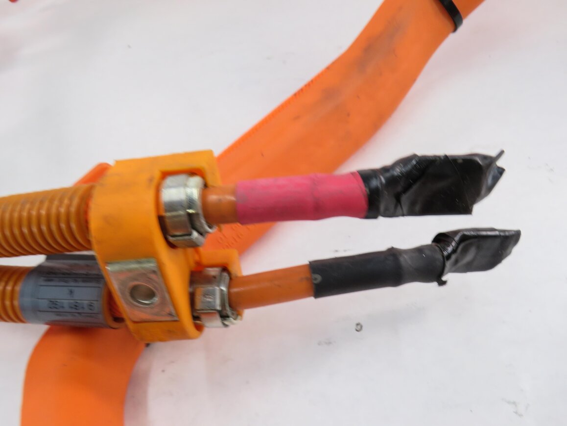 Thumbnail 6: 2010 BMW X6 (E72) HYBRID - HIGH VOLTAGE BATTERY CABLE WIRE WIRING HARNESS LEAD