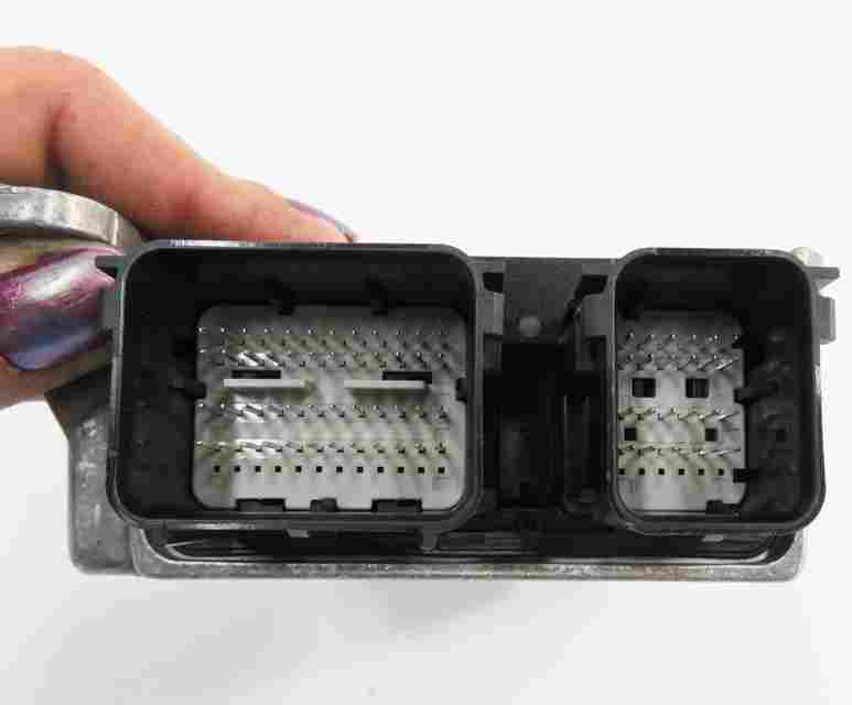 Thumbnail 6: 2016-2019 RANGE ROVER EVOQUE L538 SAFETY RESTRAINT CONTROL MODULE