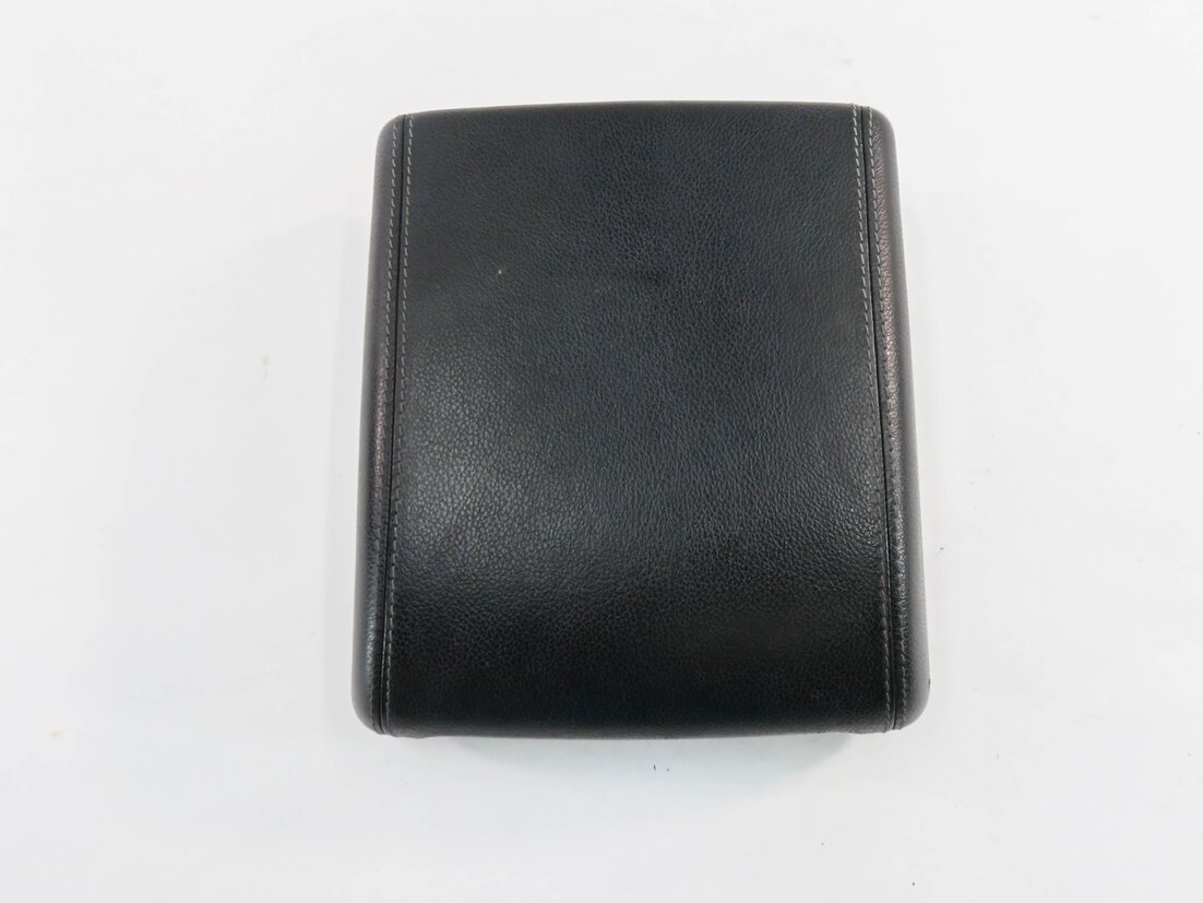 Thumbnail 2: 2016-2019 RANGE ROVER EVOQUE (L538) FRONT CENTER CONSOLE ARMREST LID (BLACK)