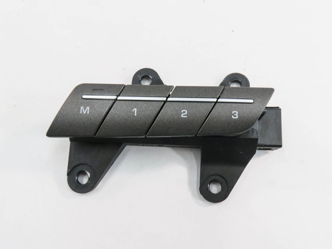 Thumbnail 2: 2016 RANGE ROVER EVOQUE (L538) RIGHT FRONT PASSENGER SEAT MEMORY SWITCH BUTTON