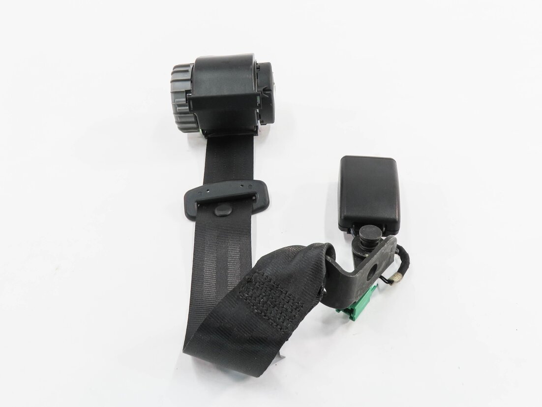 Thumbnail 2: 2016 RANGE ROVER EVOQUE (L538) REAR SEAT - CENTER SEATBELT RETRACTOR (BLACK)