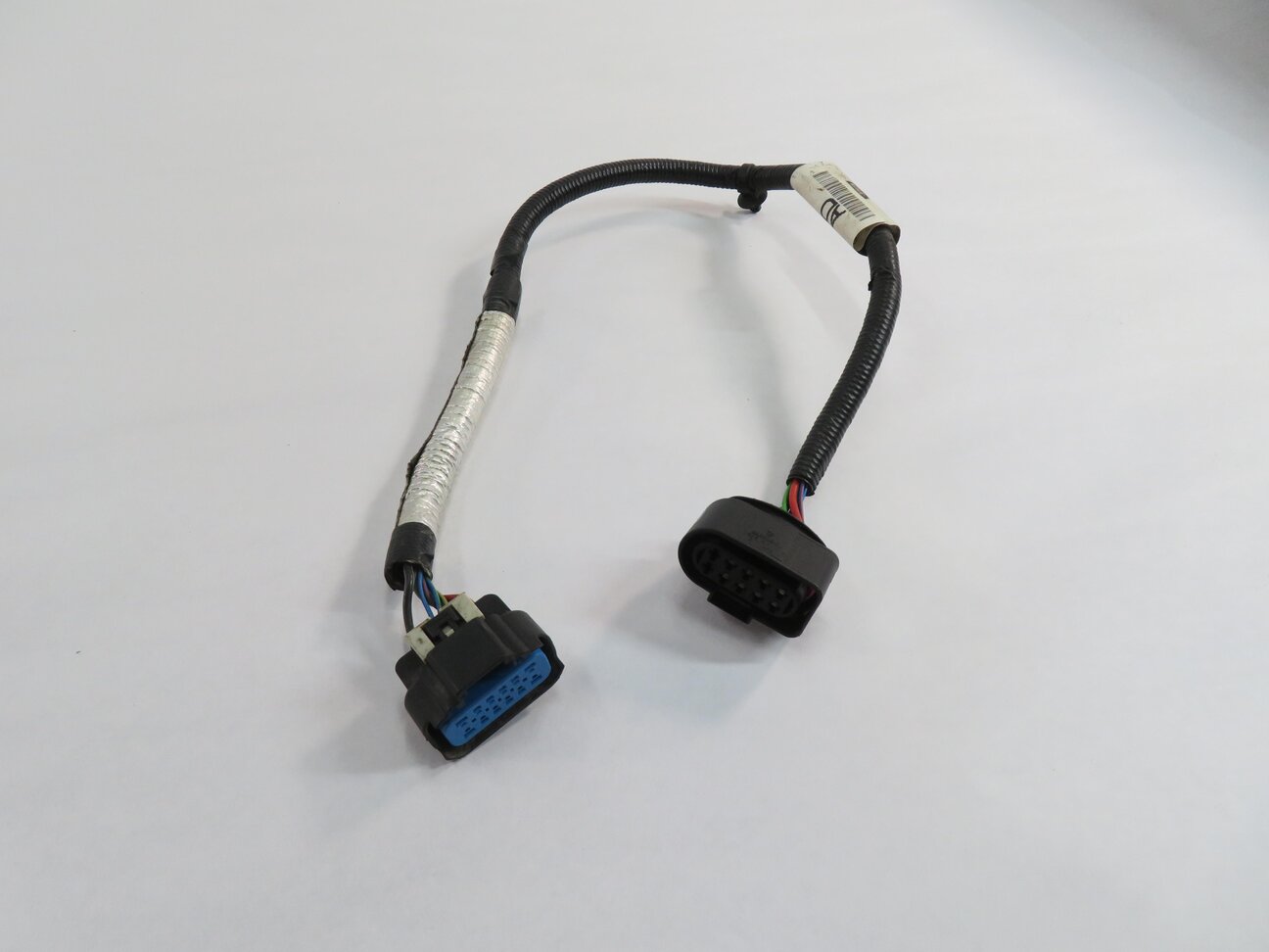 Thumbnail 3: 2016 RANGE ROVER EVOQUE (L538) REAR DIFFERENTIAL WIRE WIRING HARNESS
