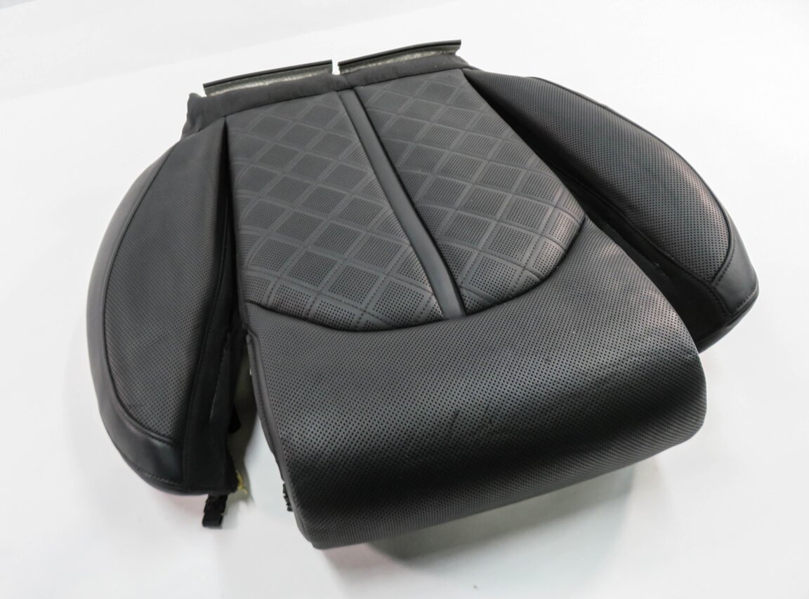 2014 AUDI S8 (D4 4H) PASSENGER - LOWER BOTTOM HEATED SPORT SEAT CUSHION (BLACK)