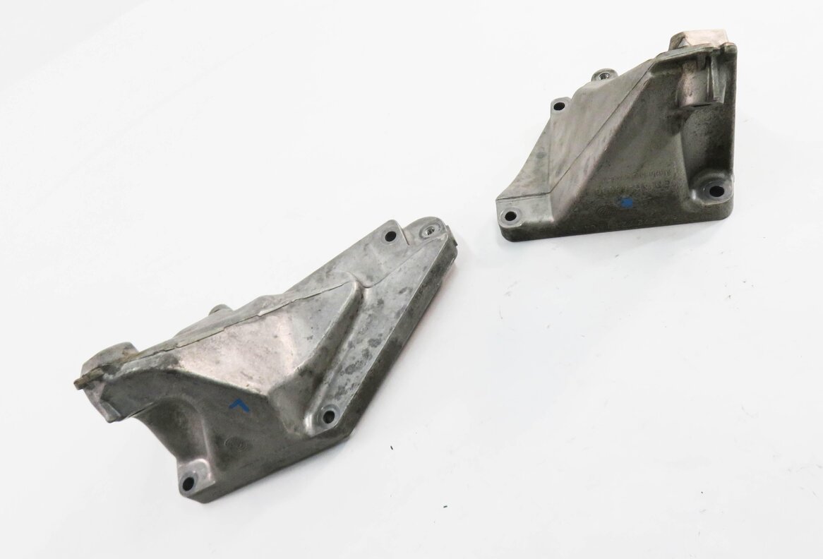 2008 MERCEDES BENZ CLS550 (W219) 5.5L M273 V8 ENGINE MOTOR MOUNT BRACKET SET-2