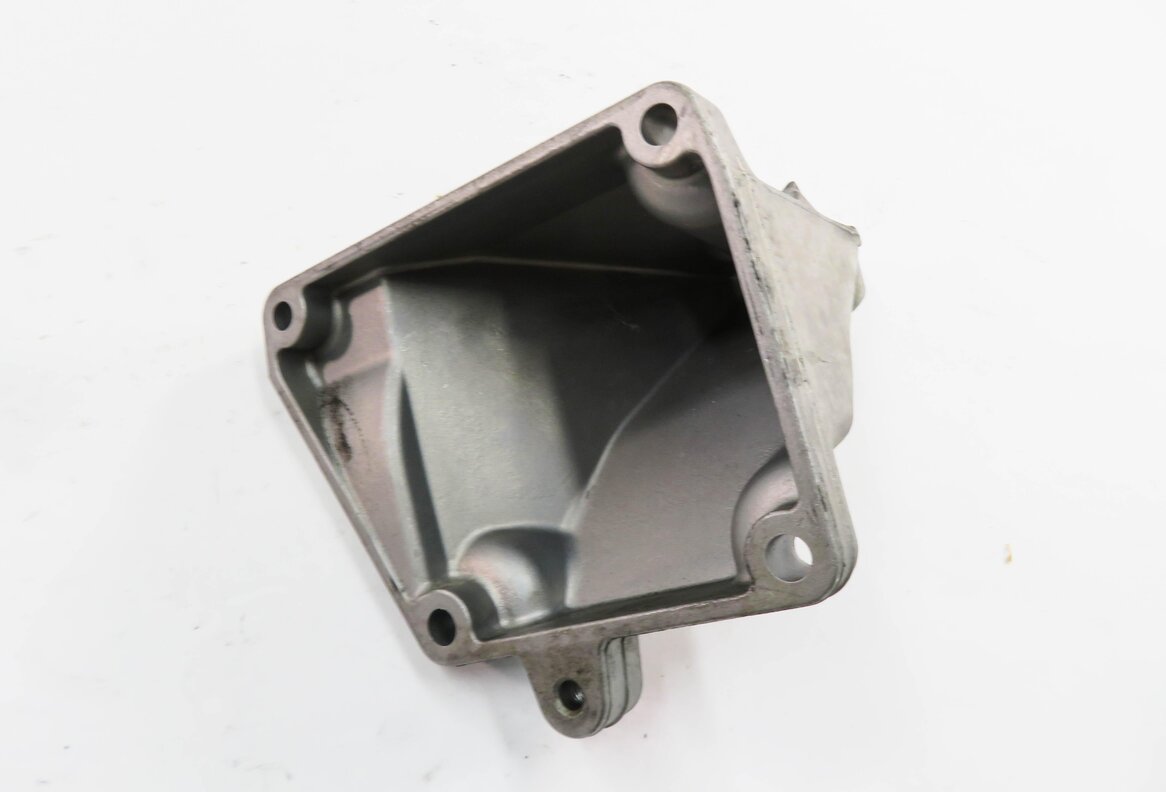 Thumbnail 6: 2008 MERCEDES BENZ CLS550 (W219) 5.5L M273 V8 ENGINE MOTOR MOUNT BRACKET SET-2