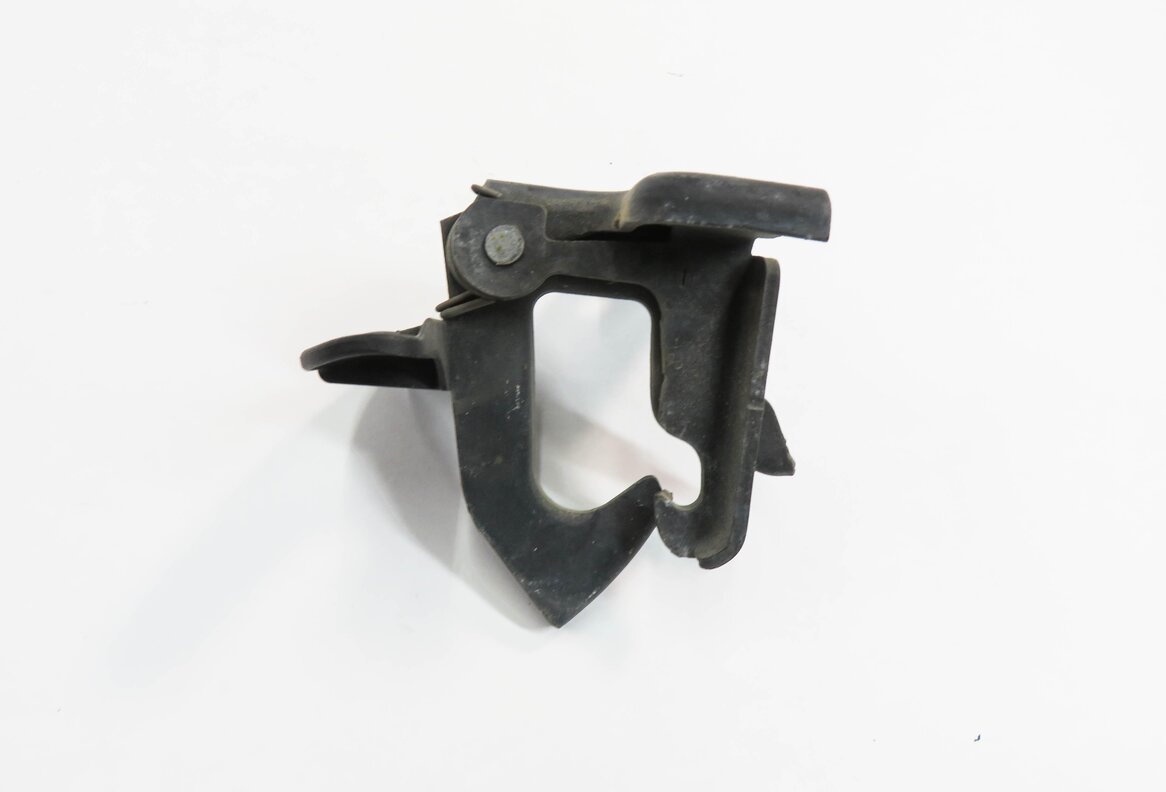 Thumbnail 7: 2008 MERCEDES BENZ CLS550 (W219) FRONT HOOD SAFETY LATCH SPRING SET-3