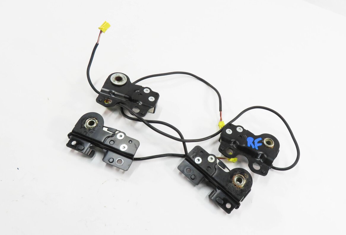 Thumbnail 1: 2008 MERCEDES BENZ CLS550 (W219) RIGHT FRONT PASSENGER SEAT WEIGHT SENSOR SET-4